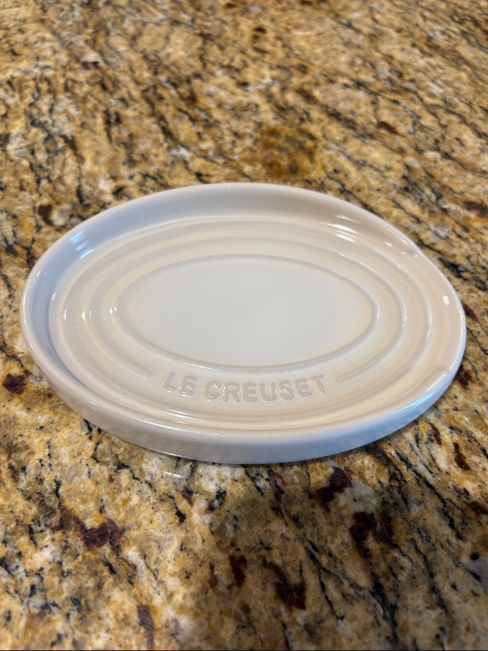 Le Creuset Cream Stoneware Oval Spoon Rest, Meringue